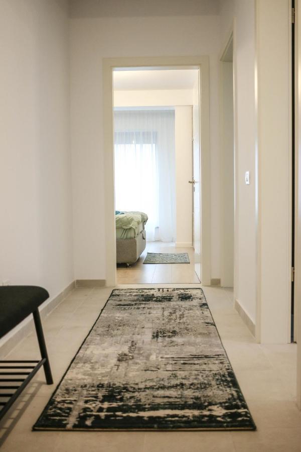 The Next Door Apartaments Bucharest Exterior photo
